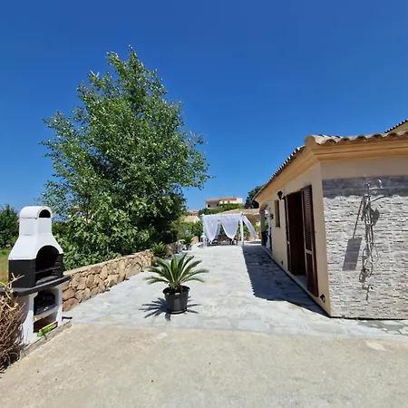 Casa Clarita Budoni * Tanaunella